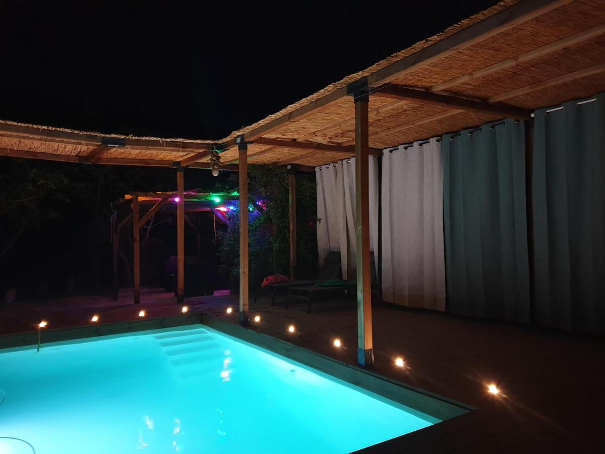 Les 2 Droles D'Oiseaux Bed & Breakfast Luc-sur-Orbieu Eksteriør bilde