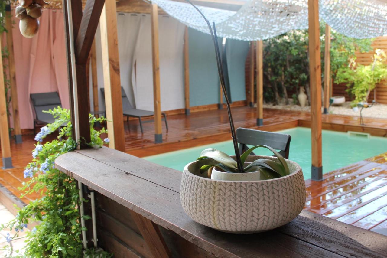 Les 2 Droles D'Oiseaux Bed & Breakfast Luc-sur-Orbieu Eksteriør bilde