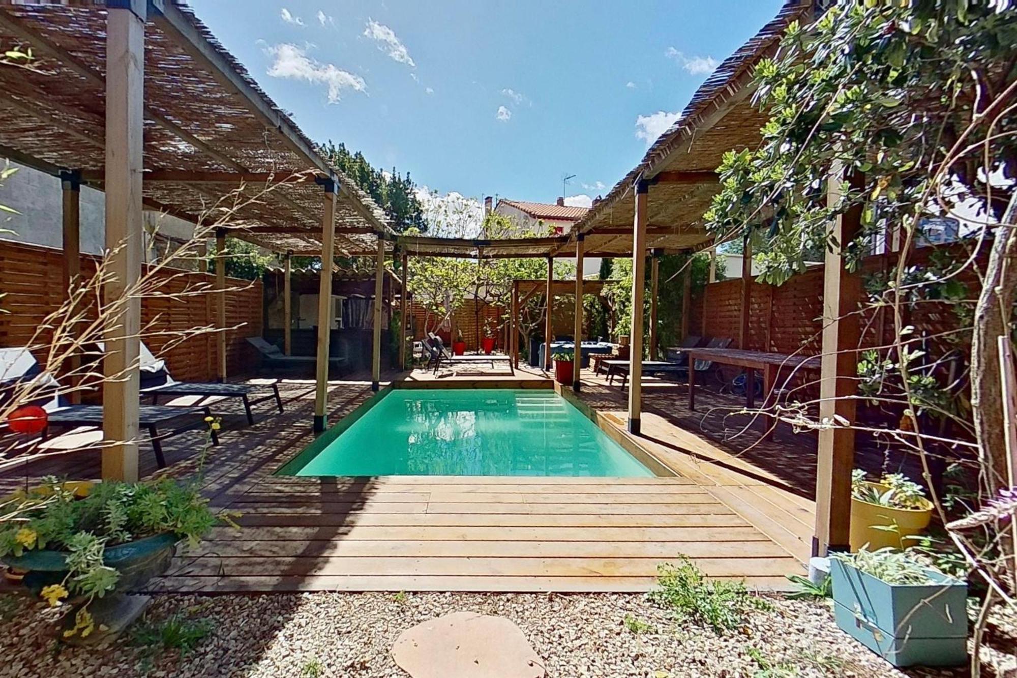 Les 2 Droles D'Oiseaux Bed & Breakfast Luc-sur-Orbieu Eksteriør bilde
