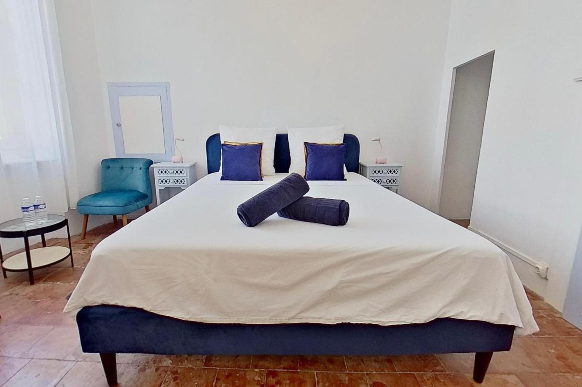 Les 2 Droles D'Oiseaux Bed & Breakfast Luc-sur-Orbieu Eksteriør bilde