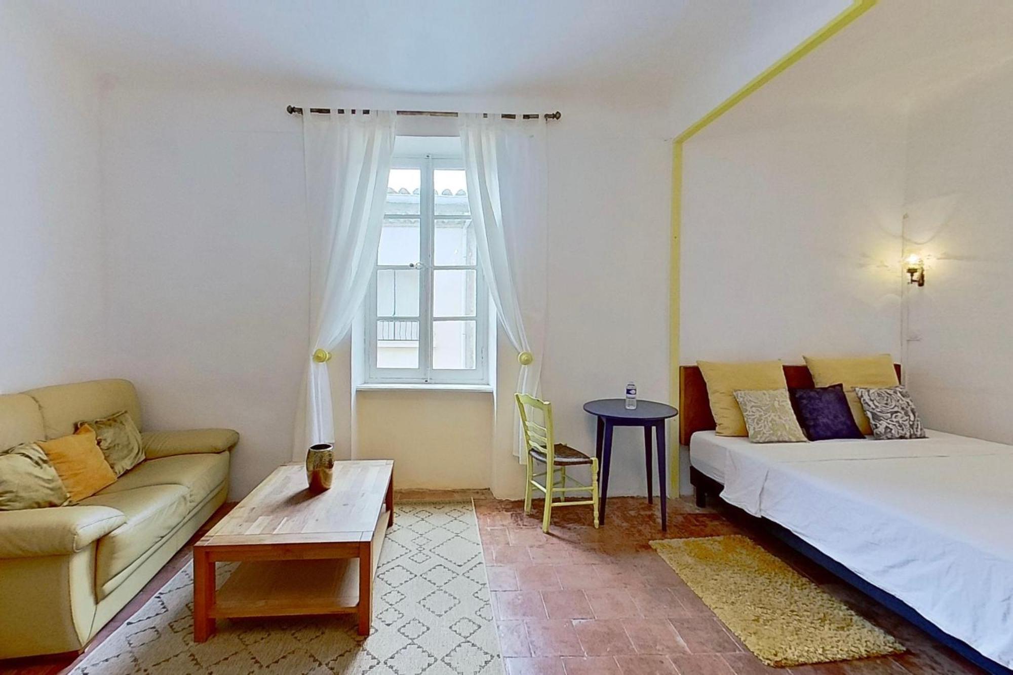Les 2 Droles D'Oiseaux Bed & Breakfast Luc-sur-Orbieu Eksteriør bilde