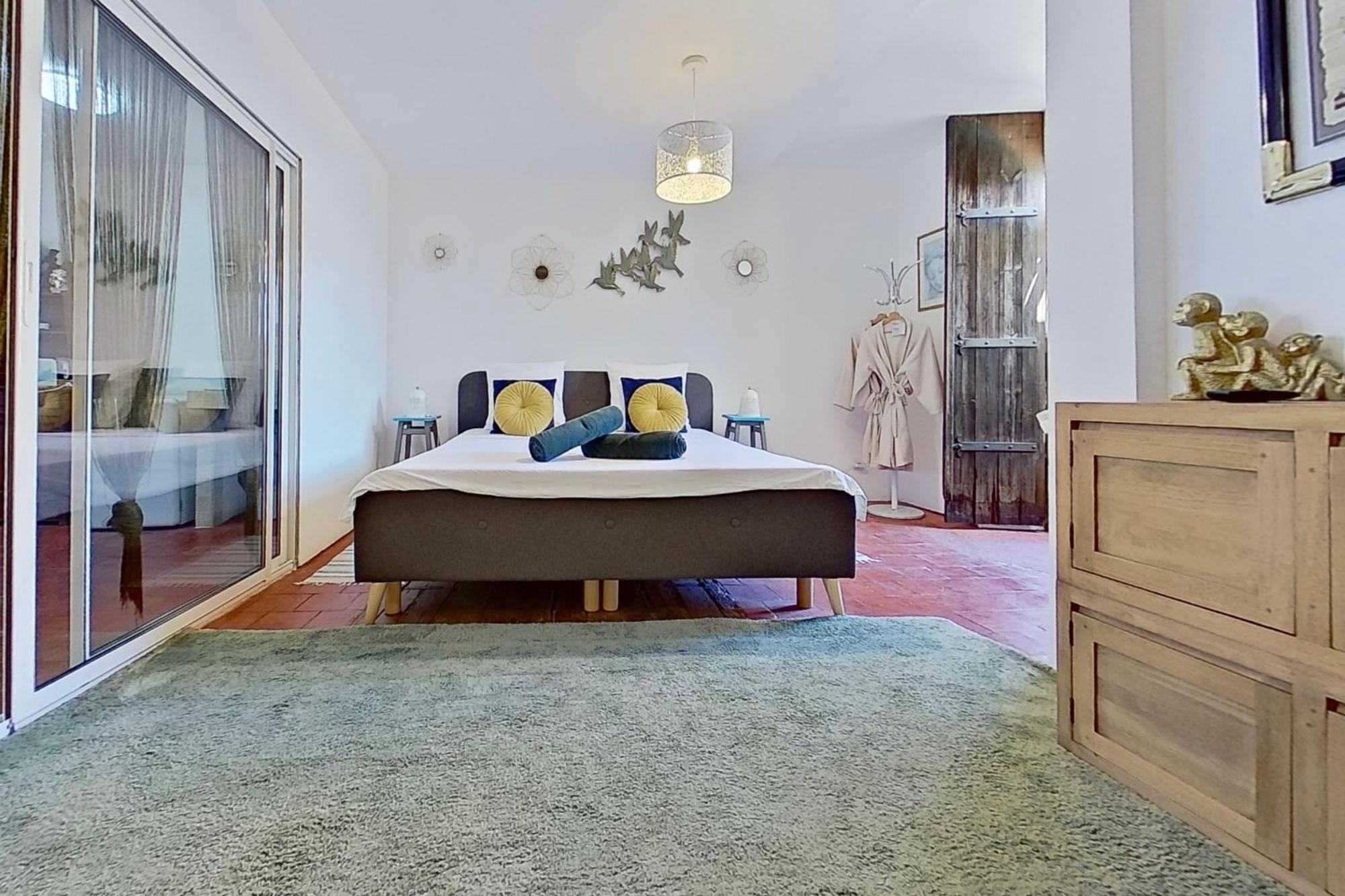 Les 2 Droles D'Oiseaux Bed & Breakfast Luc-sur-Orbieu Eksteriør bilde