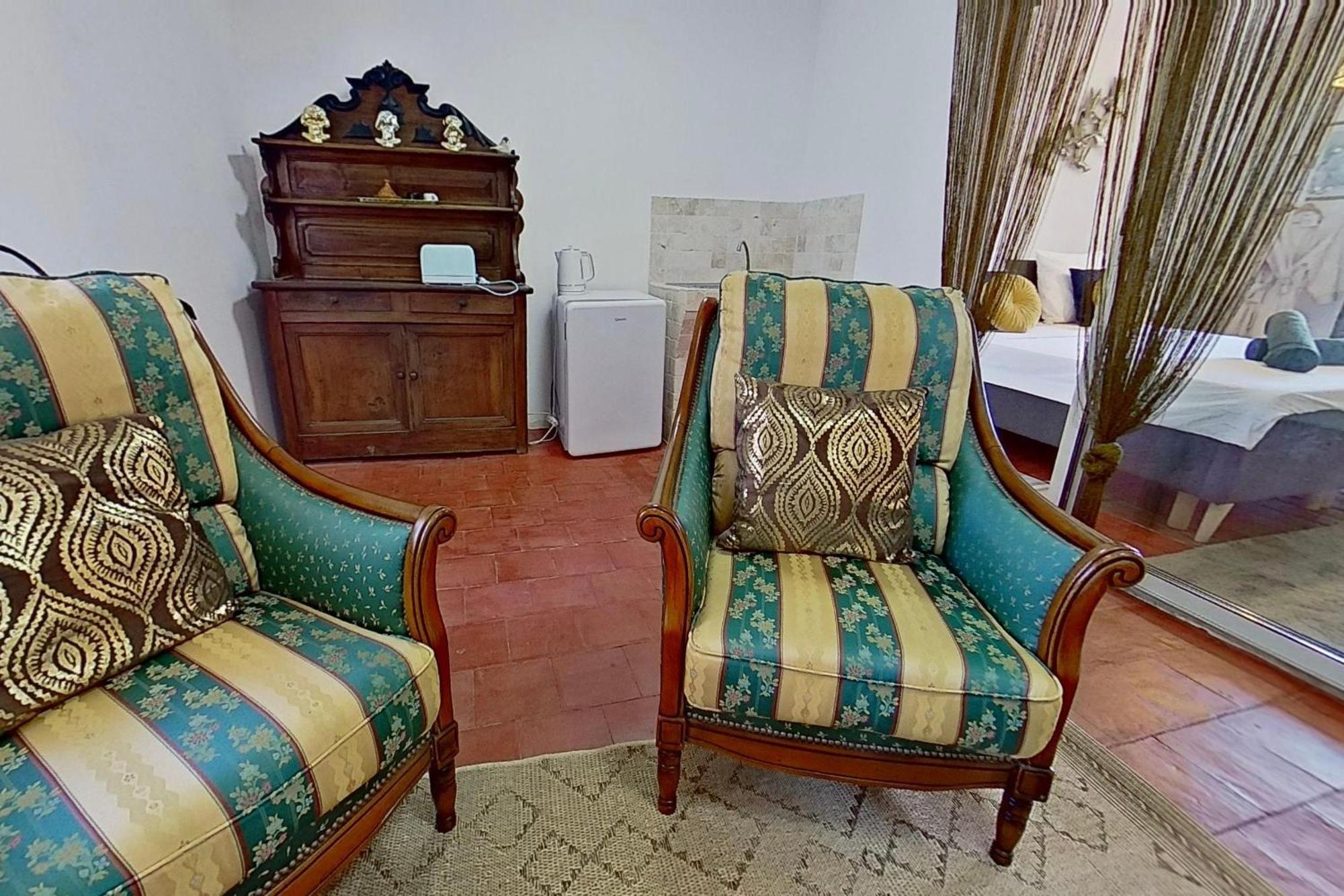 Les 2 Droles D'Oiseaux Bed & Breakfast Luc-sur-Orbieu Eksteriør bilde