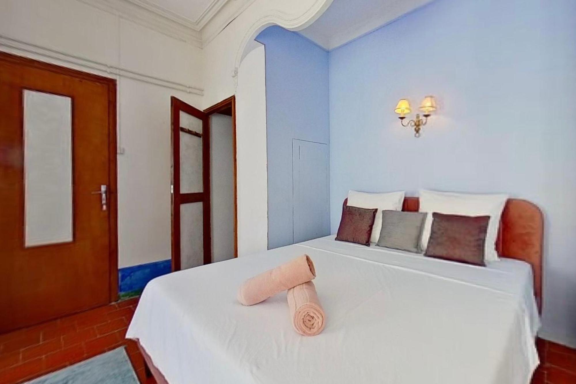 Les 2 Droles D'Oiseaux Bed & Breakfast Luc-sur-Orbieu Eksteriør bilde