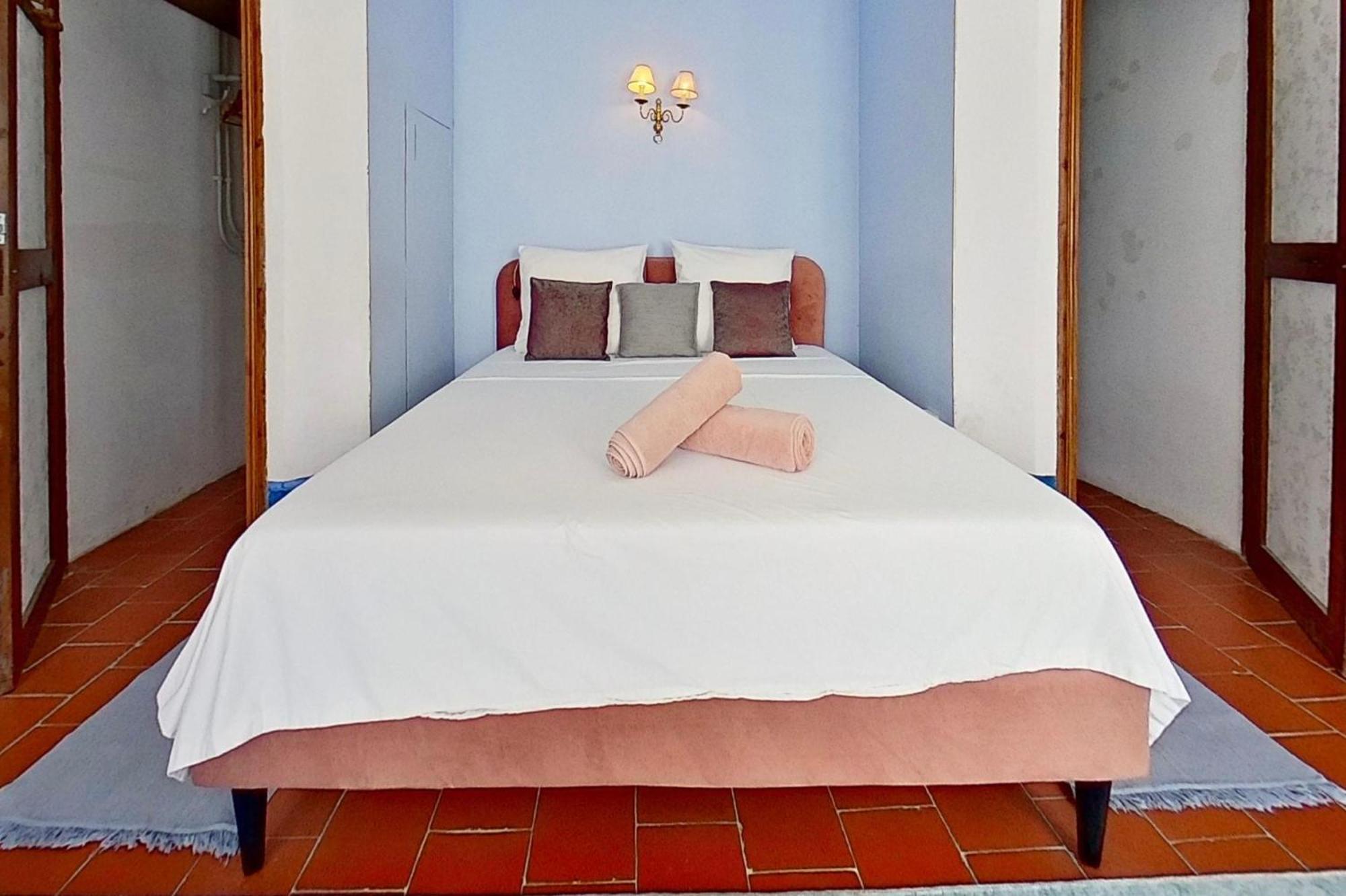 Les 2 Droles D'Oiseaux Bed & Breakfast Luc-sur-Orbieu Eksteriør bilde