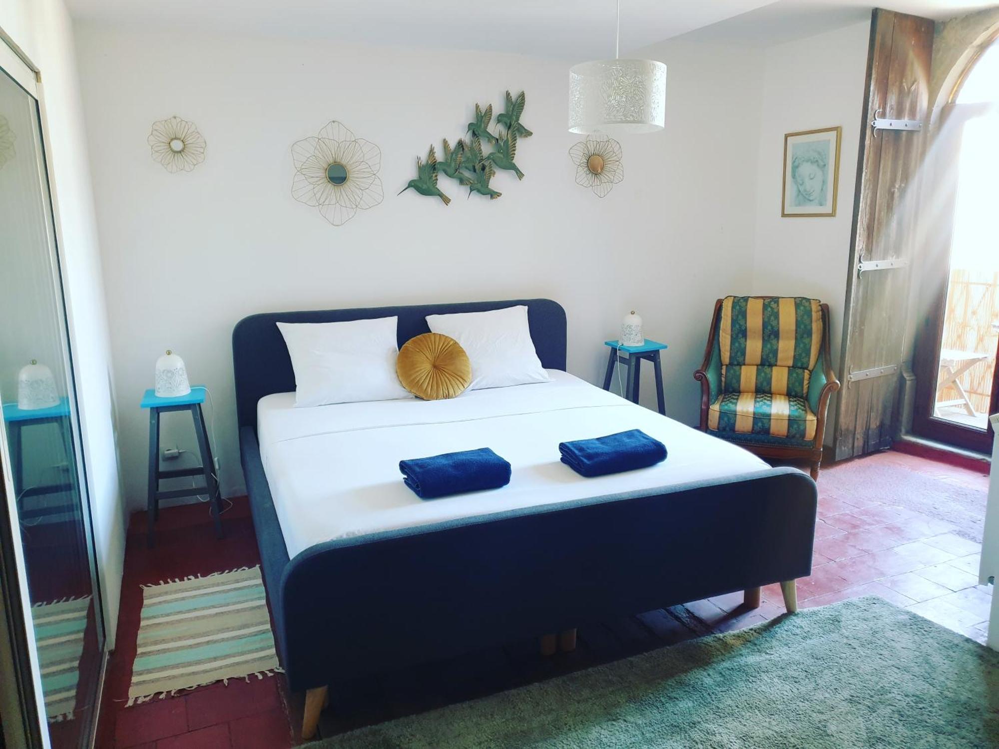 Les 2 Droles D'Oiseaux Bed & Breakfast Luc-sur-Orbieu Rom bilde